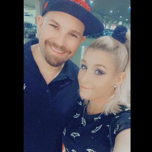 Meet your Posher, Kristen - Picture 1 of 1